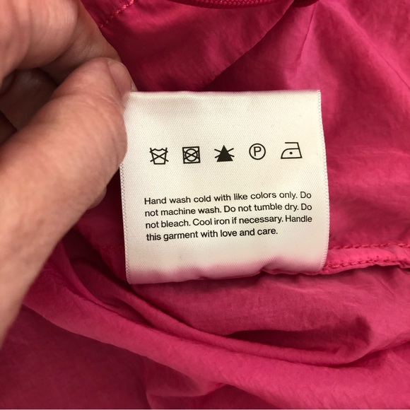 Tres Bien Hooded Shell Jacket in Pink 52 - Picture 7 of 7